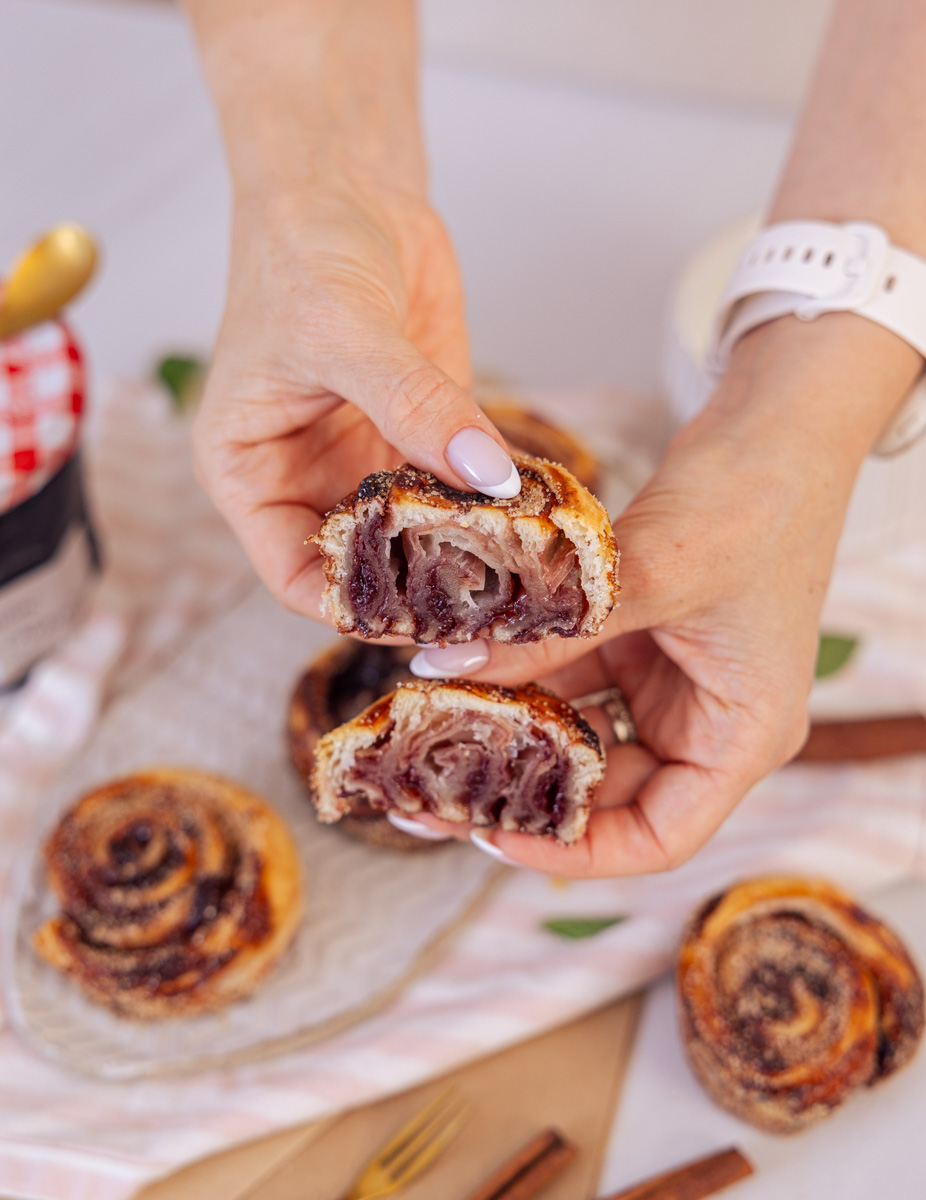 Cseresznyés fahéjas cruffinok